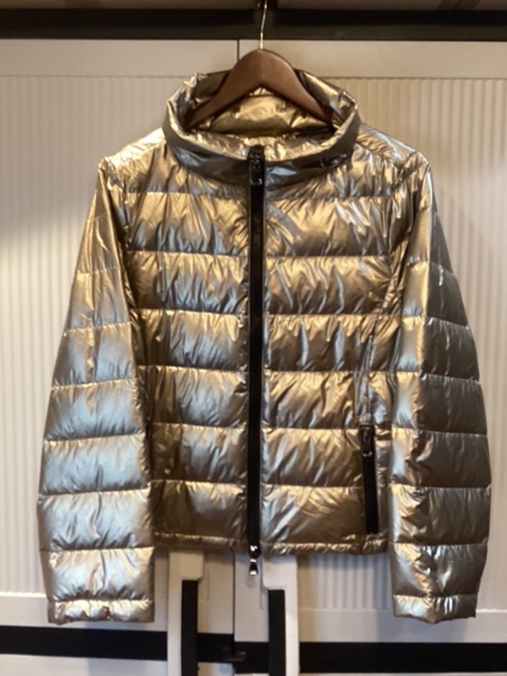 Anorak Light Puffer Jacket Sz Med Metallic Gold Foil Finish Duck/Goose Down Fill
